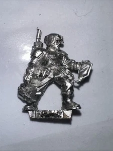 Warhammer 40K Imperial Guard CADIAN COMMAND HQ MEDIC Metal Citadel oop - Picture 1 of 2
