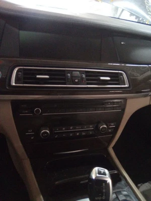 Temperature Control Front Fits 10-13 BMW 535i GT 1612869 - Image 1 of 4