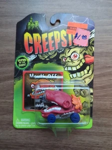 2004 PLAYING MANTIS CREEPSTERS GLOWS IN DARK "Mouth Off" - Picture 1 of 7