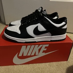 Size 9.5 - Nike Dunk Low '08 Panda 2011 - Picture 1 of 5