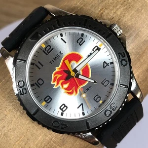 Timex Hombres Calgary Llamas Gamer Fecha Negro Banda de Goma Cuarzo Reloj Analógico 8 1/4" - Imagen 1 de 12