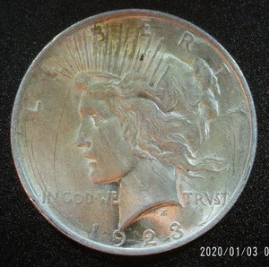 1923 Peace Dollar - Circulated - Picture 1 of 2