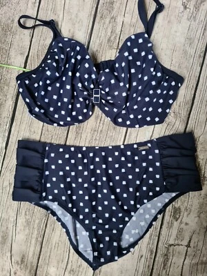 Lascana Bikini Bademode Übergröße Gr. 46-48  blau weiß gemustert (7 607) - Bild 1 von 3