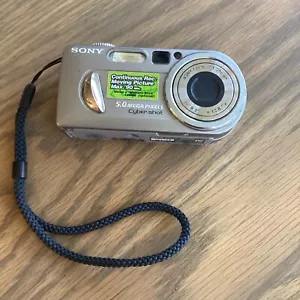 Sony Digital Camera Cybershot DSC-P10 5.0MP Silver Tested. CAMERA ONLY. - Picture 1 of 4