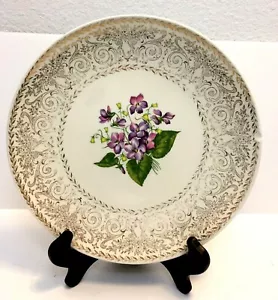 Cunningham and Pickett Spring Violet 10 1/8“ Plate Hand Decorated Has A Chip - Picture 1 of 8