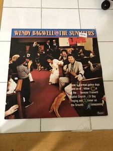 WENDY BAGWELL and THE SUNLITERS - LIVE THREE GERMAN POLICE DOGS - RECORD LP - Picture 1 of 4