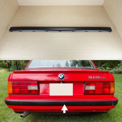 Moldura de moldura central trasera negra niebla para BMW 1988-1992 E30 EURO Foto 1 de 4