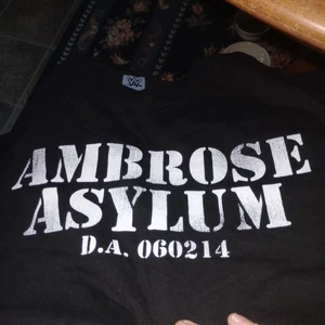 WWE Wrestling Black Dean Ambrose Asylum Tee Shirt Herren Gr. XL Hot Topic 2015 - Bild 1 von 7