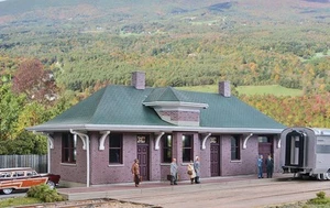 HO Scale Model Pella Depot - Picture 1 of 6