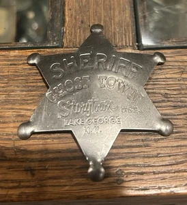 StoryTown USA Lake George NY Vintage Abzeichen  - Bild 1 von 2