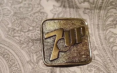 复古 7UP Seven UP 实心黄铜皮带扣 美国 20 世纪 80 年代 — 第 1/4 张图片