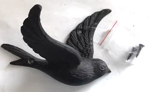CAST IRON Flying Bird Hook for Coat Towel ENTRYWAY NEW NWT + Hardware ~4x6" - Picture 1 of 14