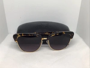 O by Oscar de La Renta Modern Cat-Eye Combo Half-rim Sunglasses Gold - Picture 1 of 11