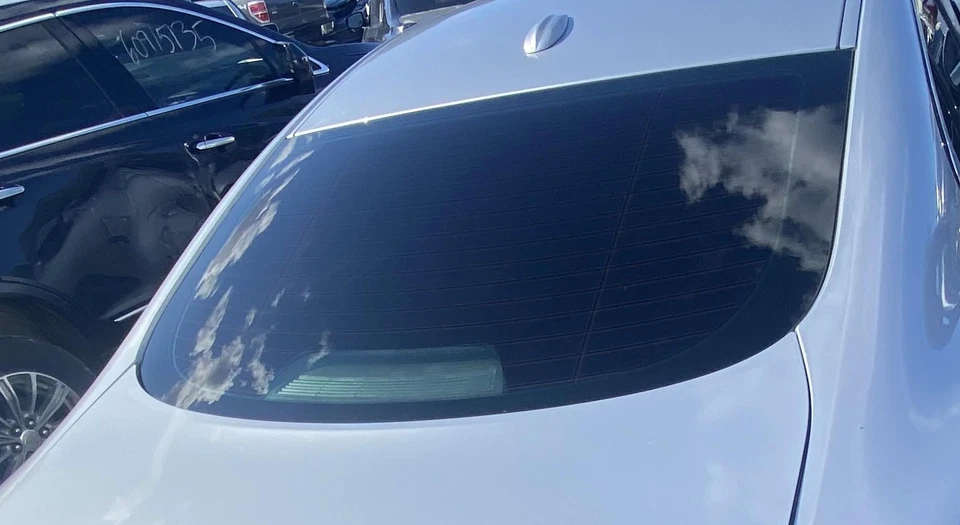 Used Rear Back Glass fits: 2010 Jaguar Xf w/o TV Rear Grade A - Image 1 of 4