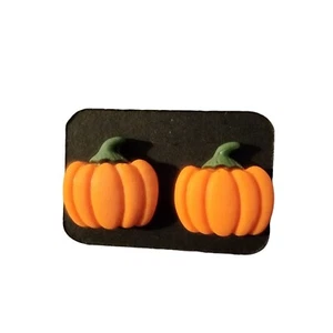 New Pumpkin Fall Resin 1" Halloween Earrings Hypoallergenic Lead Nickel Free - Picture 1 of 1
