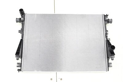 NUEVO Conjunto Radiador Motorcraft RAD-240 Ford F-250 F-350 6.7L 2020-2022 Foto 1 de 4