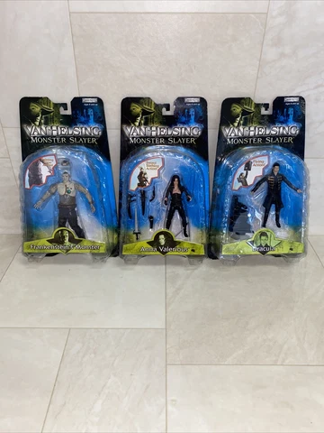 Van Helsing Monster Slayer Figures 3 TOTAL Cover