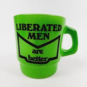 Taza vintage con mango en D Anchor Hocking Liberated para hombres son mejores verdes - 3,5" de alto - Imagen 1 de 8