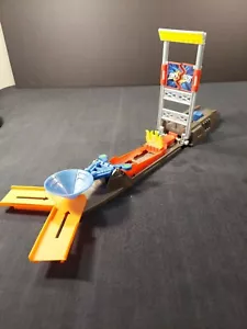 Hot Wheels Trick Track Flip and Crash Duel Launch Part N4727 Colossal Stunt - Picture 1 of 12