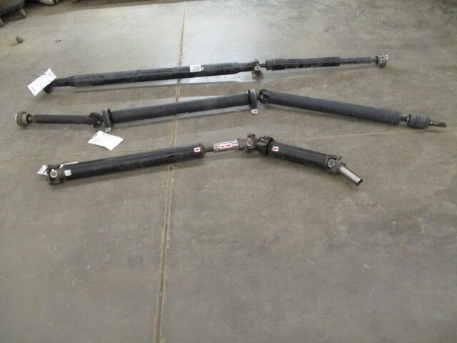 Eje de transmisión trasero Dodge Ram 2500 155 k OEM LKQ Foto 1 de 3