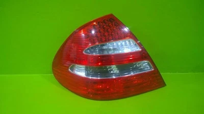 03 04 05 06 MERCEDES E320 DRIVER LEFT TAILLIGHT LAMP OEM 2681-29 Foto 1 de 2
