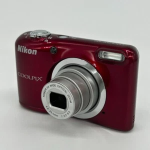 Nikon Coolpix a10 Red 1.6MP AA Compact Digital camera from Japan - Picture 1 of 23