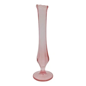 Vaso bocciolo a coste con piedistallo in vetro rosa 8" labbro smerlato decorazione fiori vintage - Foto 1 di 7