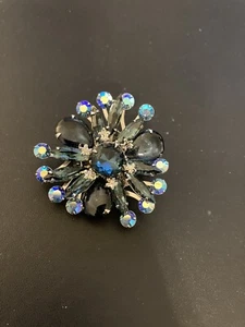Starburst Brooch Silvertone Rhinestone Pin Unsigned - Picture 1 of 3