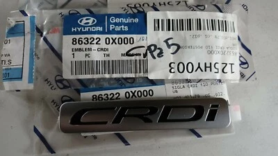 HYUNDAI CRDi BADGE FREGIO NUOVO ORIGINALE 863220X000  - Imagen 1 de 2