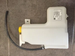  Nissan Frontier Pickup 1998-04 Coolant Radiator Overflow Tank  - Picture 1 of 4