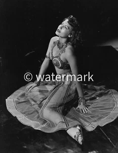 Vintage ACTRESS AVA GARDNER PIN UP - 8X10 PUBLICITY PHOTO - Picture 1 of 1