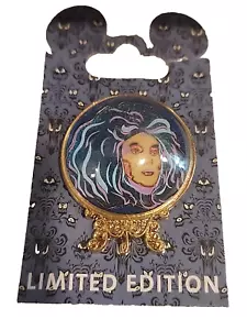 Prendedor Disney 72496 WDI Leota en bola de cristal ojos cúpula te sigo LE 300 - Imagen 1 de 5