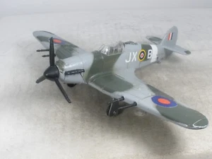 Made in England Dinky Toys #728 Hawker Hurricane in great functional condition - Picture 1 of 14