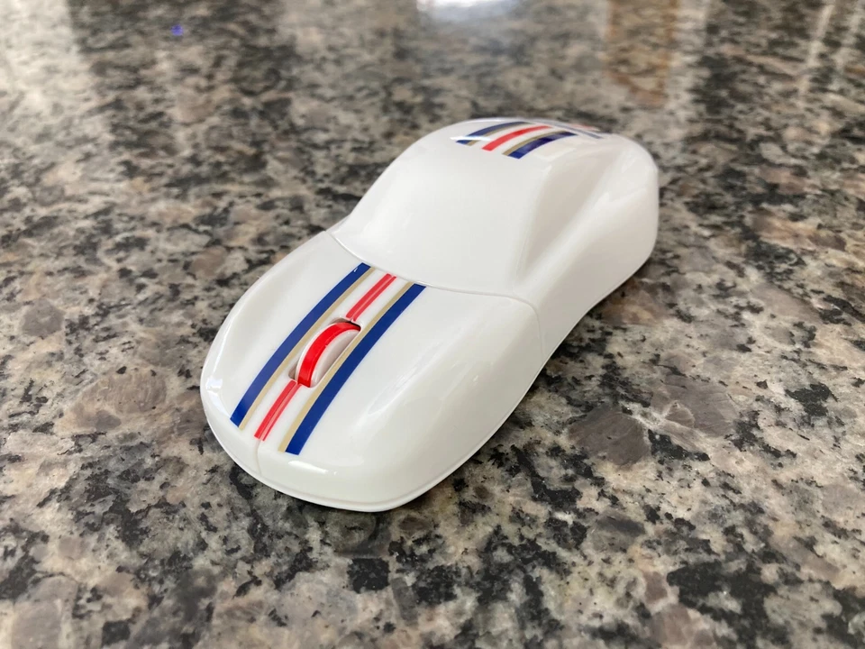 PORSCHE DESIGN NEW AND UNUSED WIRELESS ROUGHROADS 911 DESIGN COMPUTER MOUSE. NIB - Image 1 of 4