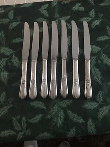 7 WM A Rogers Vintage Dinner Knives Stainless Flatware - Picture 1 of 4