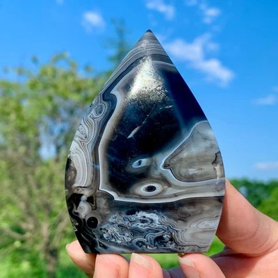122G Natural black striped agate crystal Drop shaped quartz healing - Image 1 of 4
