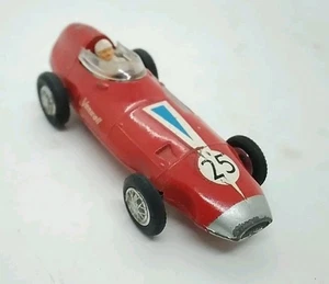 Corgi Toys Rojo Vanwall 150 S No. 25 calcomanías con driver blanco fundido a presión vintage - Imagen 1 de 11