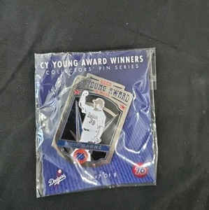Dodger Cy Young Award Winners Collectors Pin Eric Gagne Pin #7 Union 76 New - Picture 1 of 12