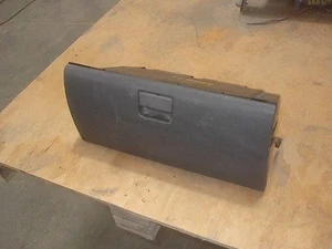 USED 2003 Isuzu NQR GRAY GLOVE BOX Shipped.  NPR NRR W3500/4500  28229 - Picture 1 of 9
