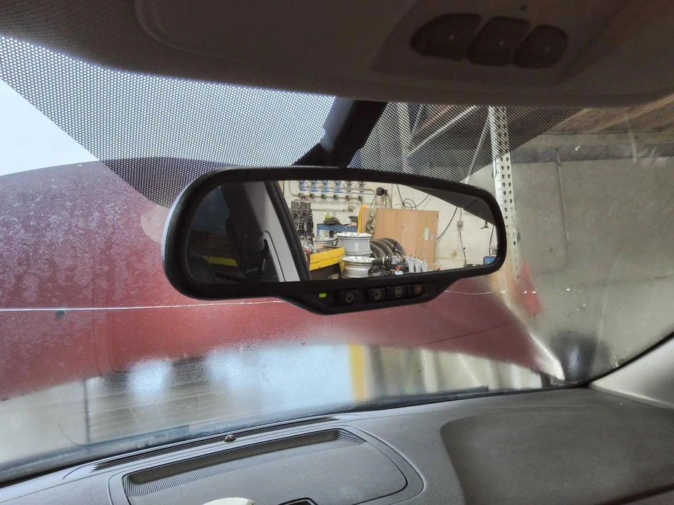 Espejo retrovisor interior delantero central usado se adapta a: Chevrolet Traverse 2017 con tele Foto 1 de 4