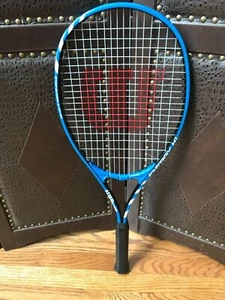 Raqueta de tenis WILSON ENERGY XL azul VMatrix 4 1/2 L4 manga de choque de parada usada - Imagen 1 de 9