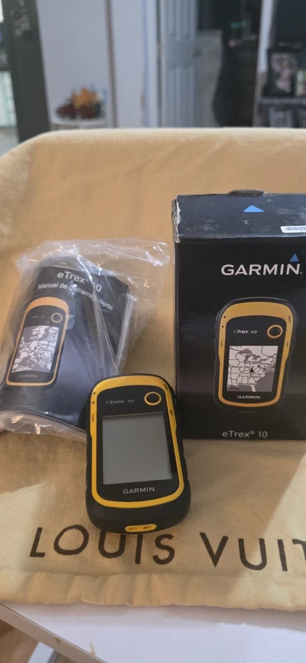 Open Box Garmin eTrex 10 2.2 inch Handheld GPS Receiver  - Image 1 of 4
