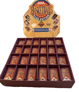 6 cajas y paquetes 360 1991-92 cubierta superior exhibición de piso de baloncesto de la NBA inaugural - Imagen 1 de 13