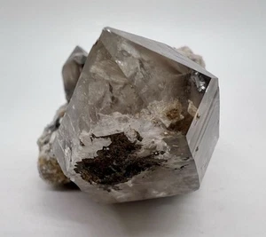 Rutilquarz ca. 530 g 13.5/6.8/4.7 cm - Bild 1 von 8