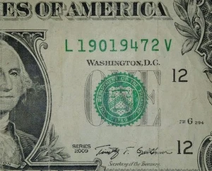 HIGH SUFFIX: V (L 19019472 V) 2009 $1 Dollar Bill Circulated - Picture 1 of 3