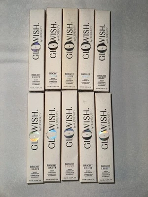 10 HUDA BEAUTY GLOWISH Bright Light Hydrating Sheer Concealer - 04 Light Medium - Image 1 of 4