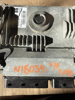 发动机/电机脑盒 丰田 COROLLA 11 2011 89661-0Z560 — 第 1/2 张图片