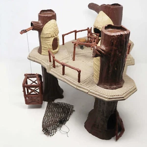 VINTAGE 1983 KENNER STAR WARS RETURN OF THE JEDI ROTJ EWOK VILLAGE PLAYSET RARE - Foto 1 di 8