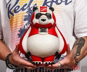 ZCWO Fools Paradise Akkoii Taiketsu Panda 23 Red PVC Figure Sofubi H26CM(10.2in) - Imagen 1 de 3