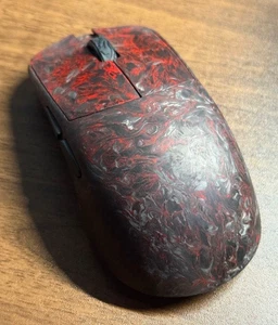 WLMouse Ying Carbon Fiber Wireless Gaming Mouse Ultralight 4K OMRON Red W/Box - Picture 1 of 4